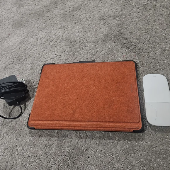 Microsoft Surface Go 2 10.5 inches Touch-Screen Intel Pentium 4GB RAM, laptop